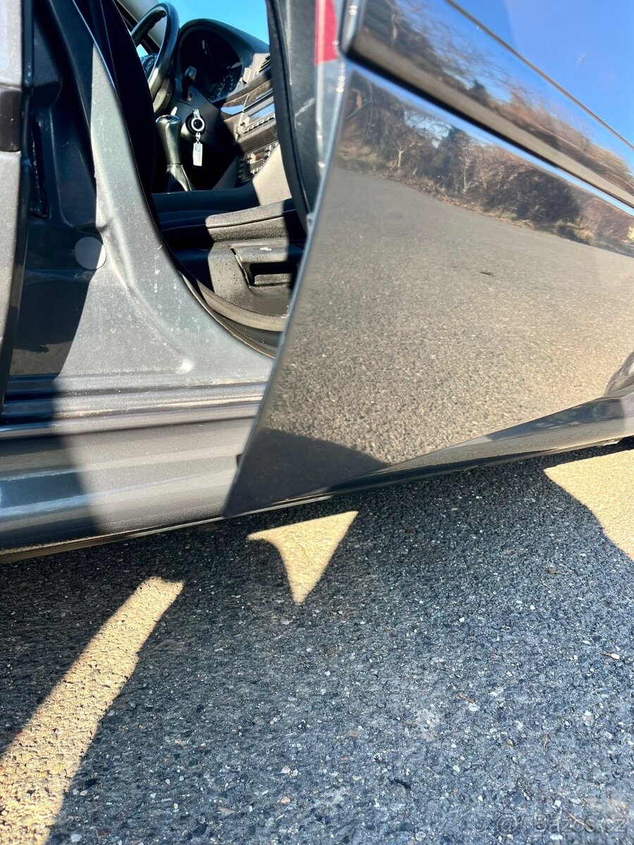 Bmw 5 e39 525d 120kw sedan manuál r.v 2001 najeto 260tkm - 9