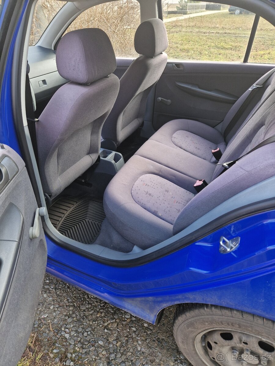 Škoda fabia 1.2Mpi top stav, nová stk - 9