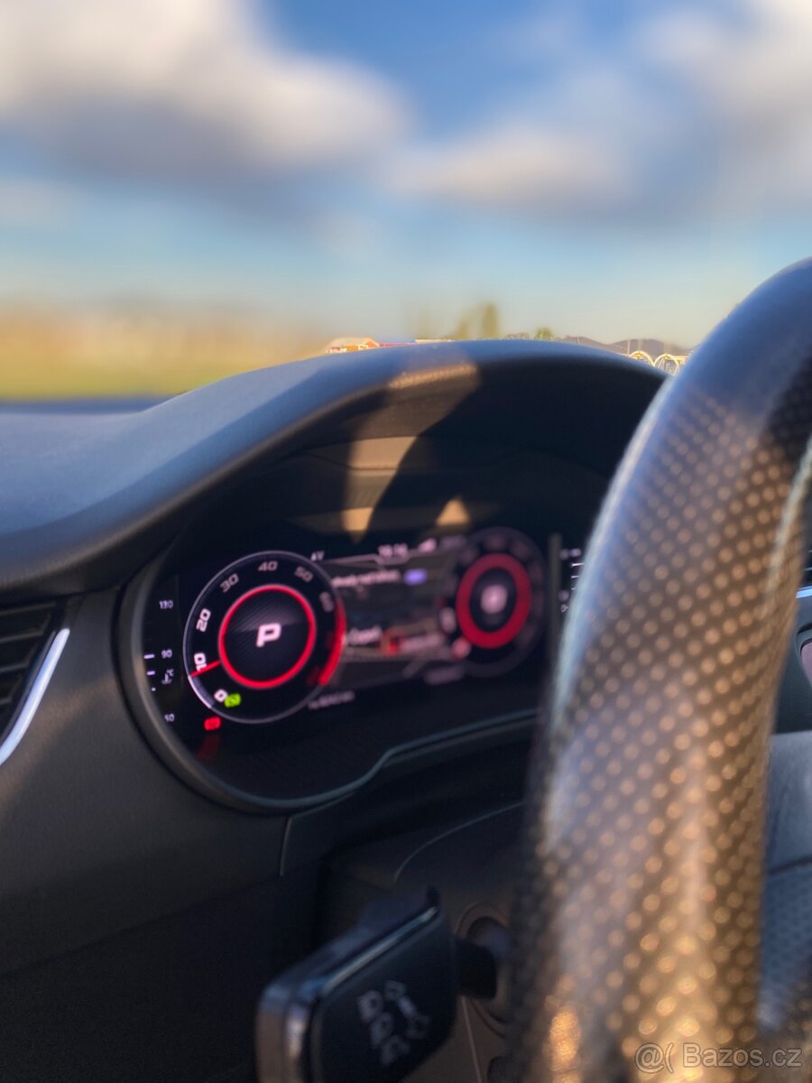 Škoda Octavia RS 180kW full výbava - 9