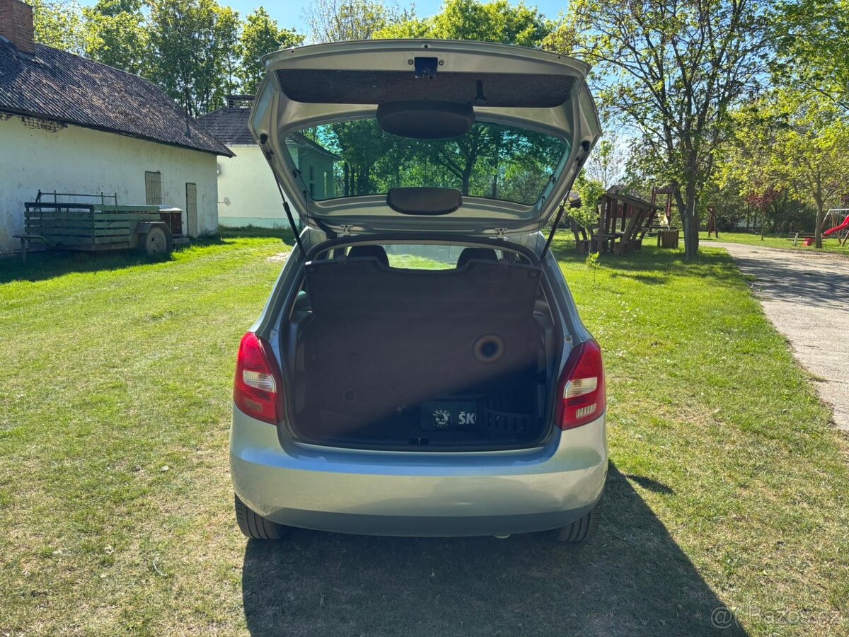 Škoda Fabia 1.2 TSI Active - 9