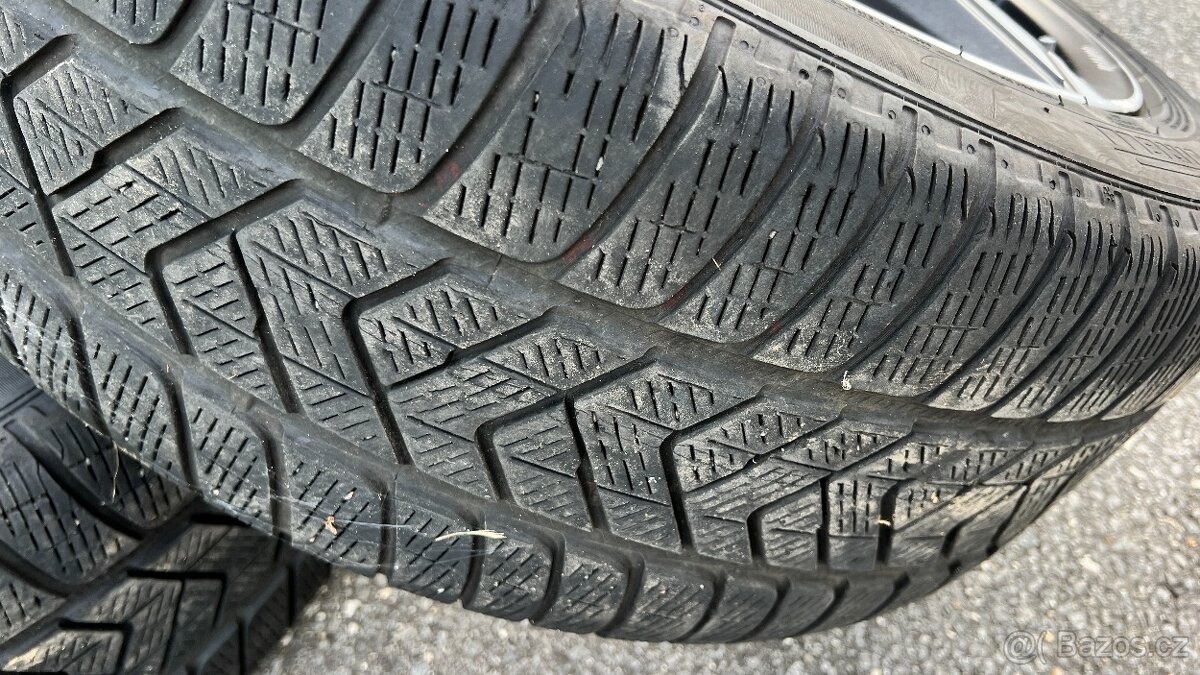 Sada zim. kol Ronal 8,5x20 5/112 ET40 včetně příslušenství - 9