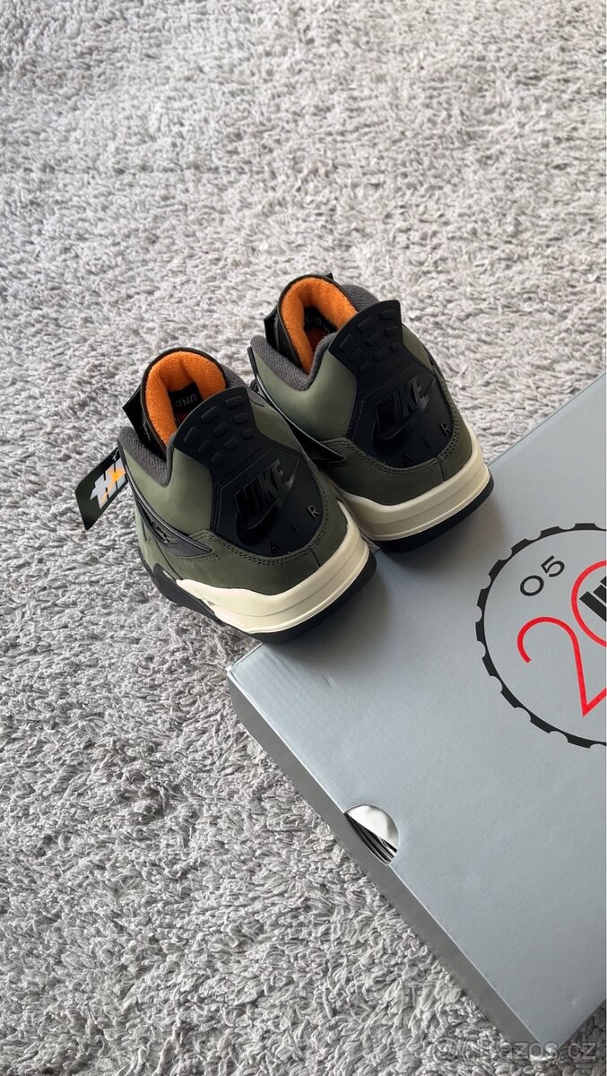 Air Jordan 4 OG Undefeated (2025) - 9