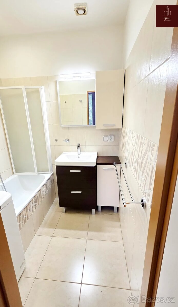 Prodej bytu 3+1 Uničov - 9