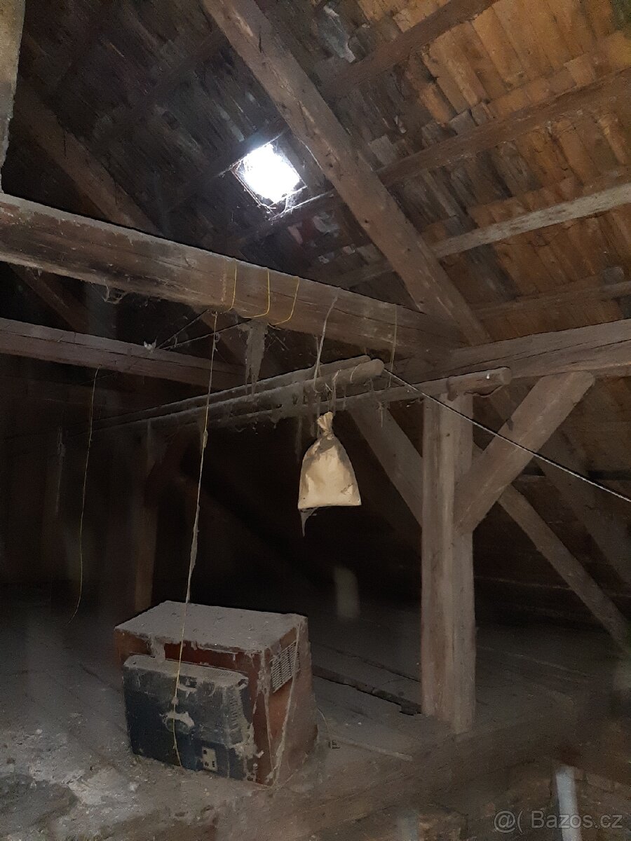 Staré trámy a prkna - 9