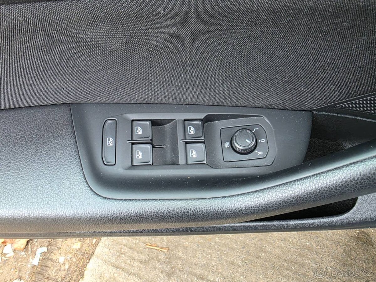 Volkswagen Passat Variant 1.5 TSI ACT Elegance DSG, odpočet - 9