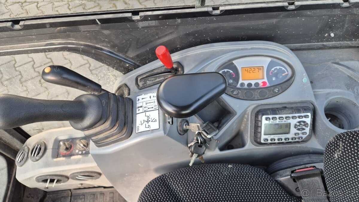 Prodám Bob Cat E17 - 9