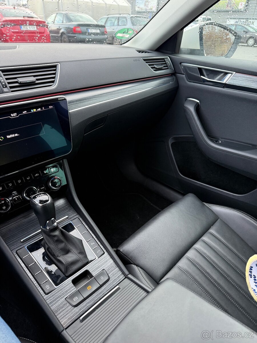 Škoda Superb. 110 kw. Webasto. Premium - 9