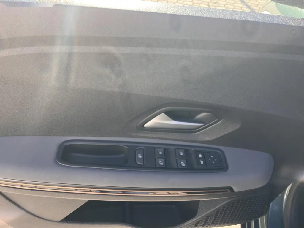 Dacia Sandero, Stepway Extreme ECO-G 100 - 9