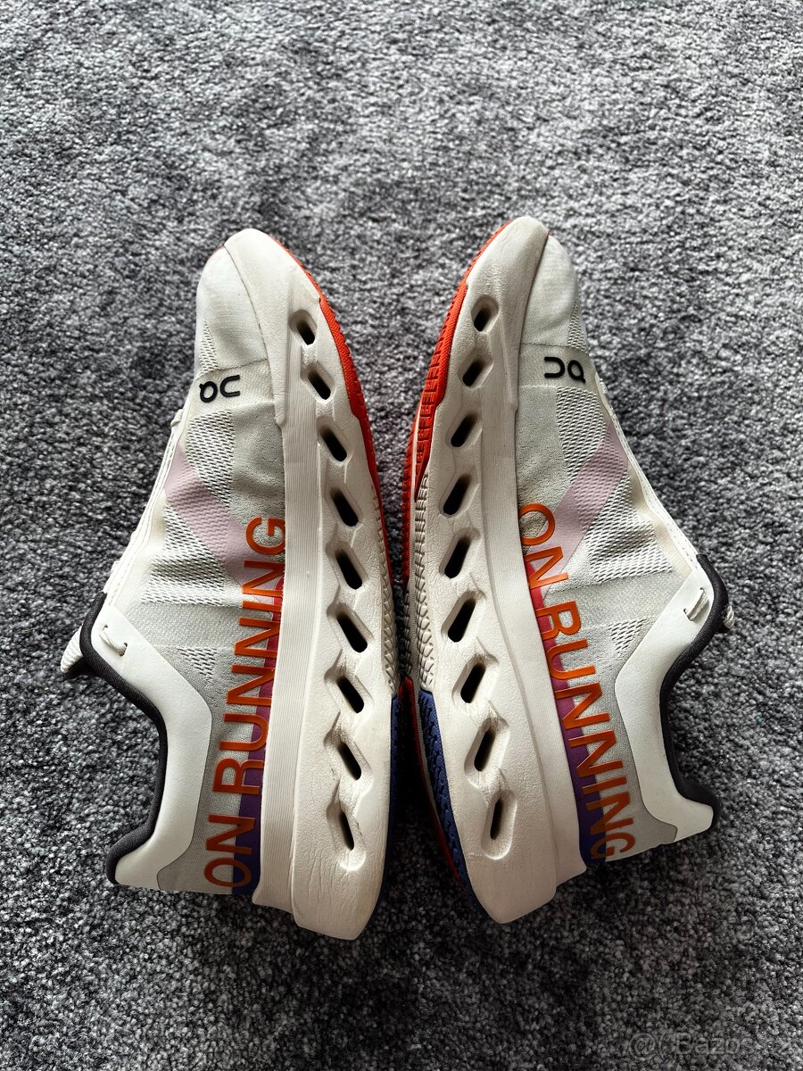on Running. Model Cloudsurfer. Velikost 39 - 9