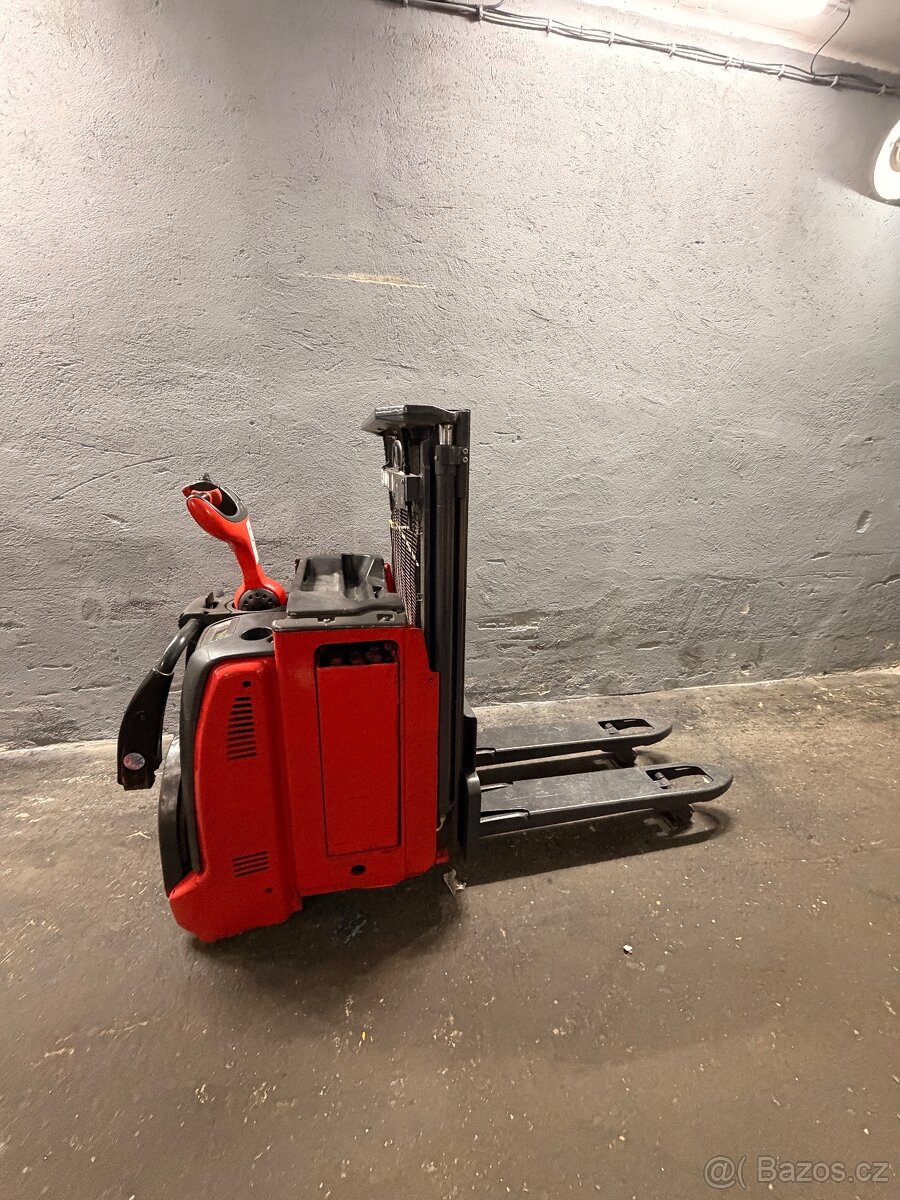 Elektrický vysokozdvižný vozík Linde L12 za 33.000Kč - 9