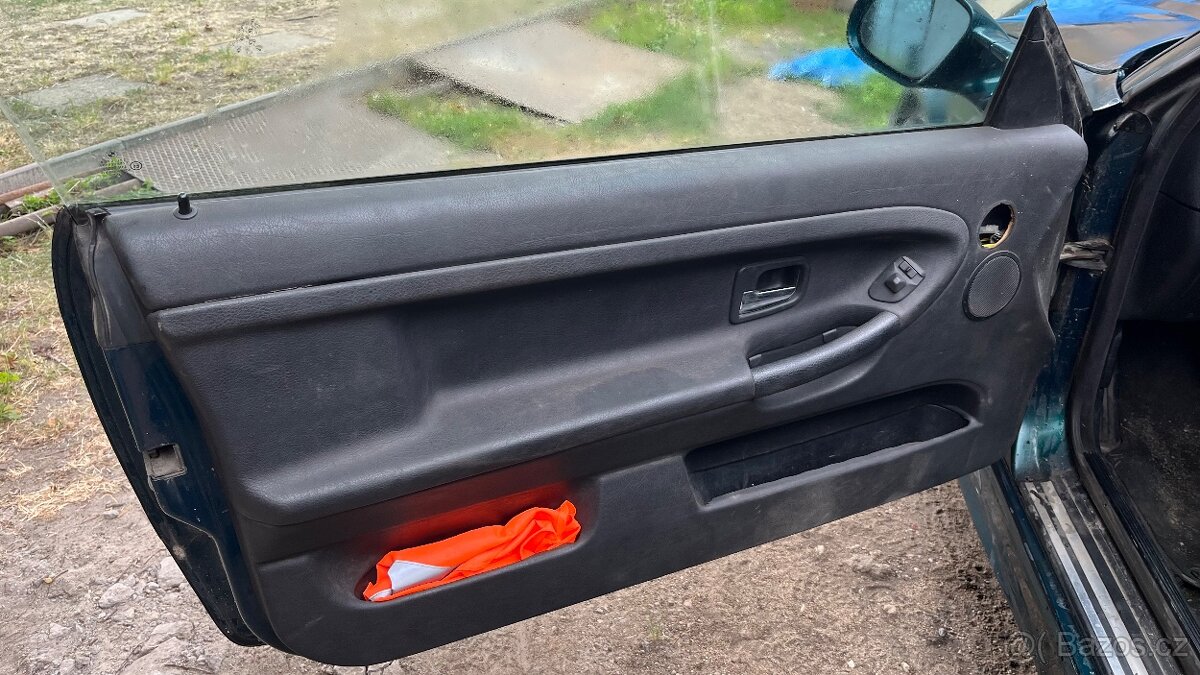 BMW E36 325iA cabrio - BEZ MOTORU - - 9