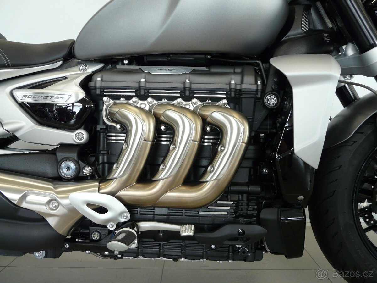 Triumph Rocket 3 R 2022 - 9