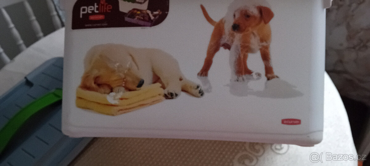 Prodám velmi zachovalý box pro pejsky - 9