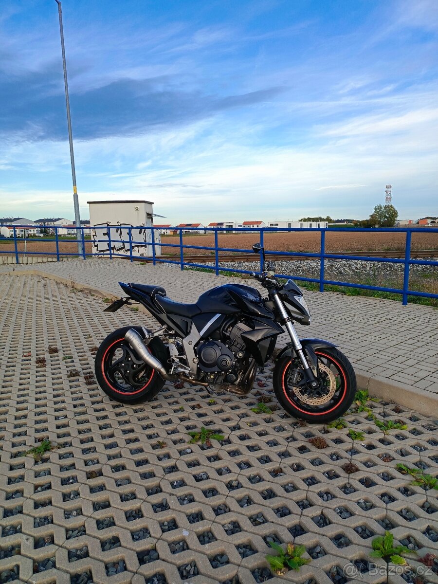 Honda CB1000R - 9