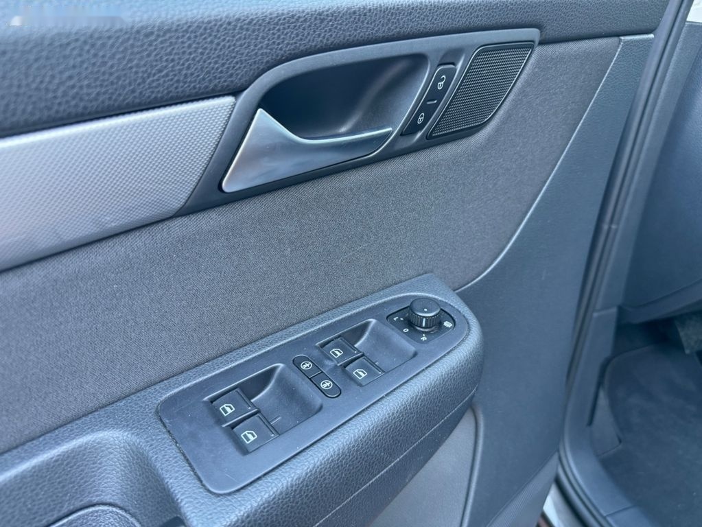 Volkswagen Sharan,2.0TDI DSG 7 míst - 9