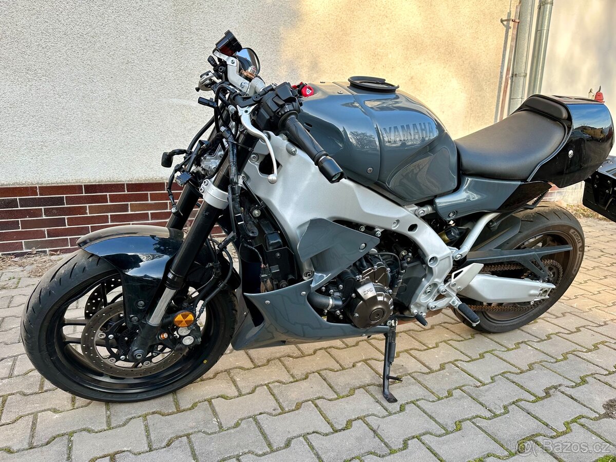 Yamaha xsr 900 gp - 9