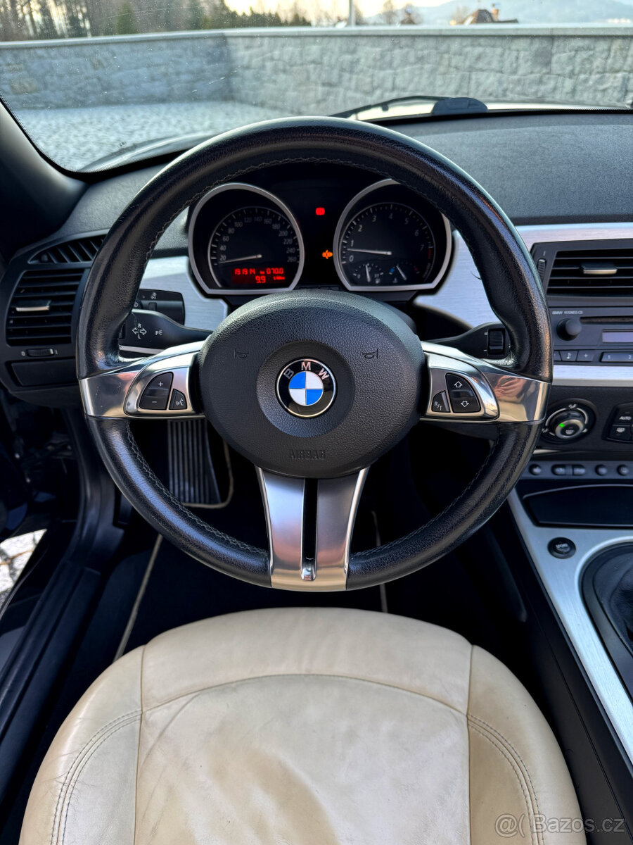 BMW Z4 2.5si - 9