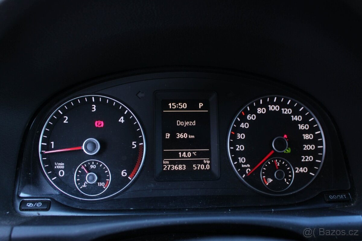 Volkswagen Touran 1.6 TDI DSG - 9
