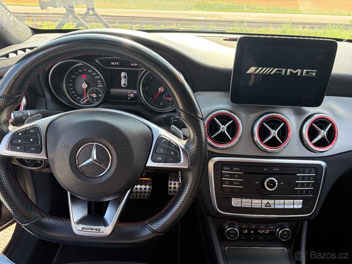 Mercedes Benz CLA200D AMG - 9