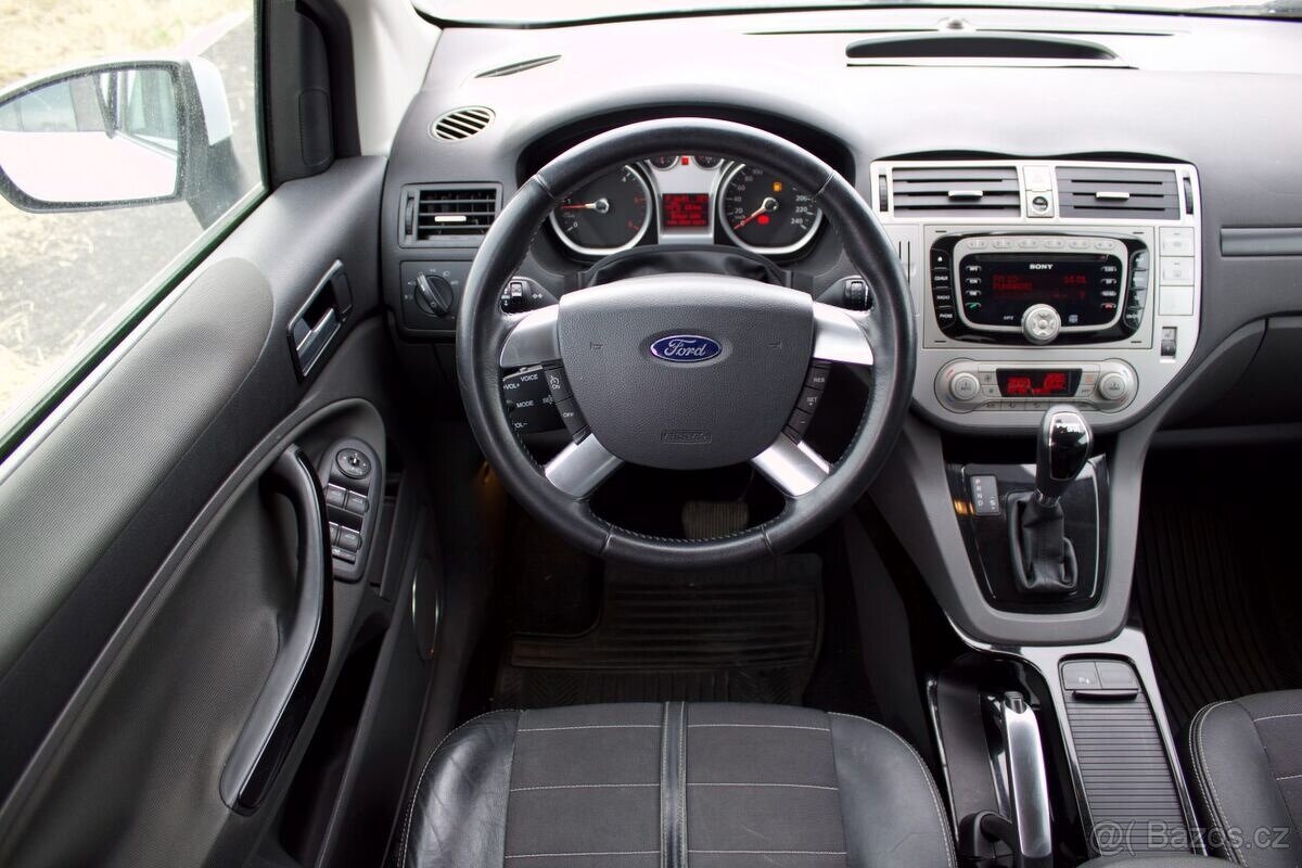 Ford Kuga 2.0 TDCi Titanium AWD / 103kW / M6 / 2013 - 9