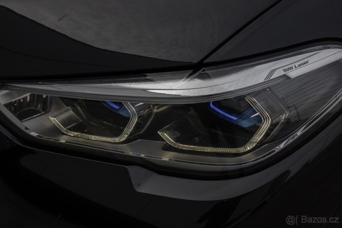 BMW X5 xDrive30d A/T, 195kW,A8 - 9