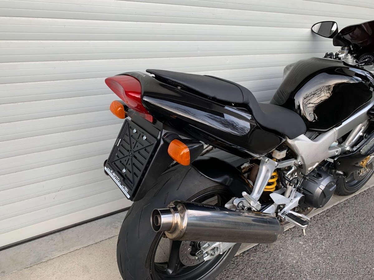 Honda VTR 1000F FireStorm - 9