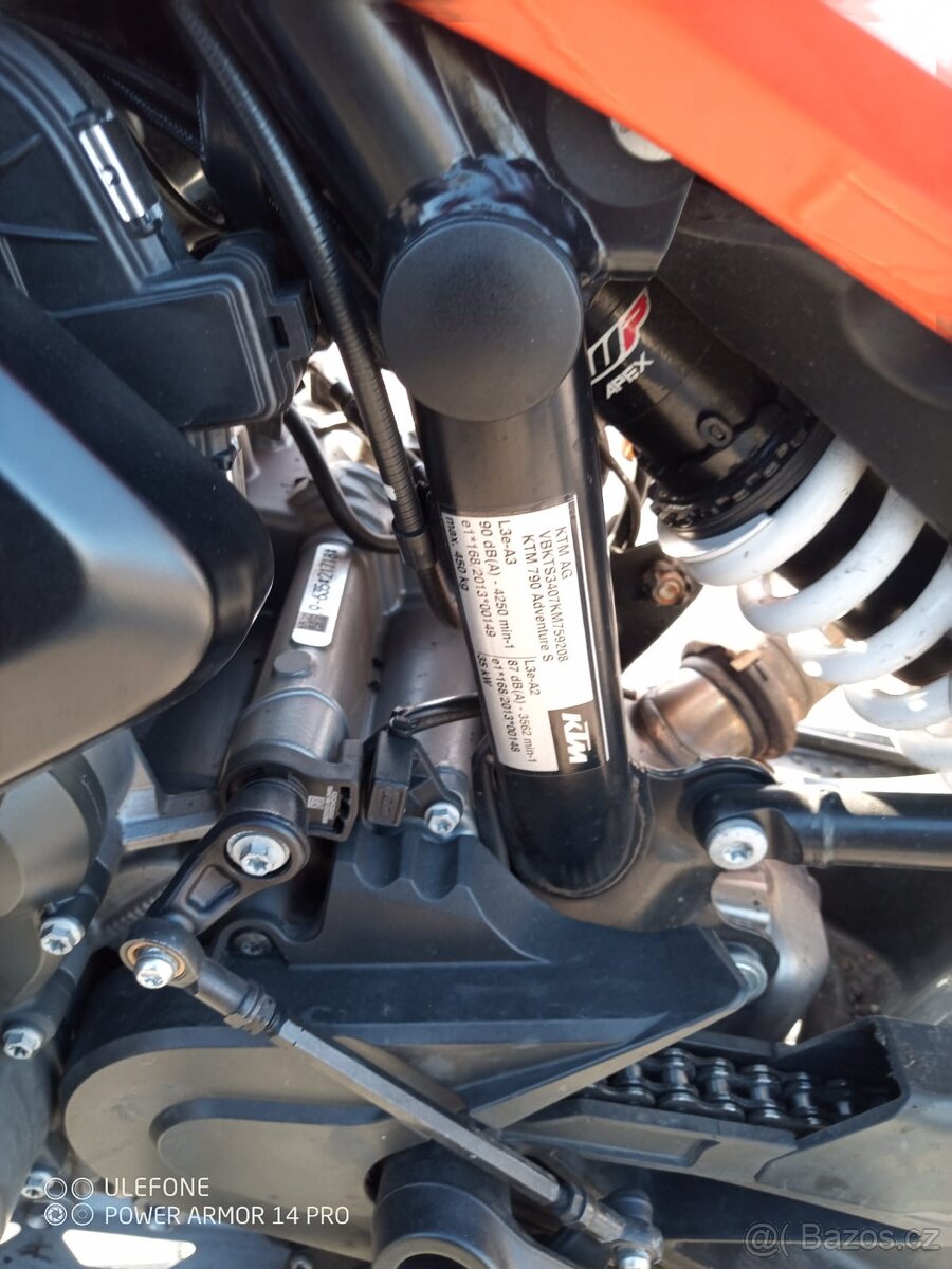 KTM 790 ADVENTURE - 9