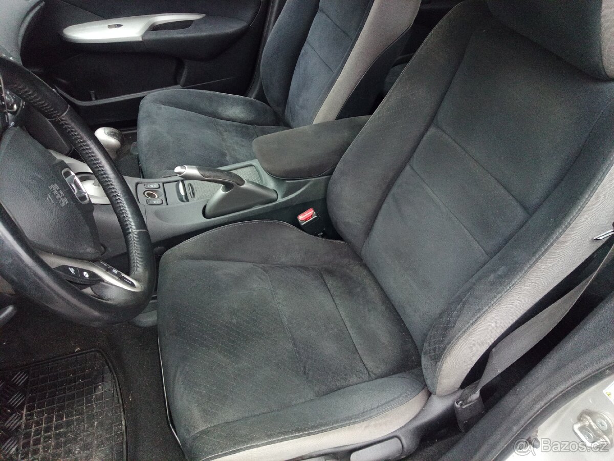 Honda Civic 18 benzín - 9