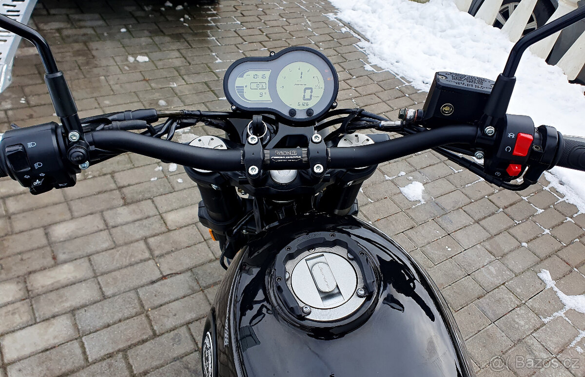 Benelli Leoncino 500 - 9