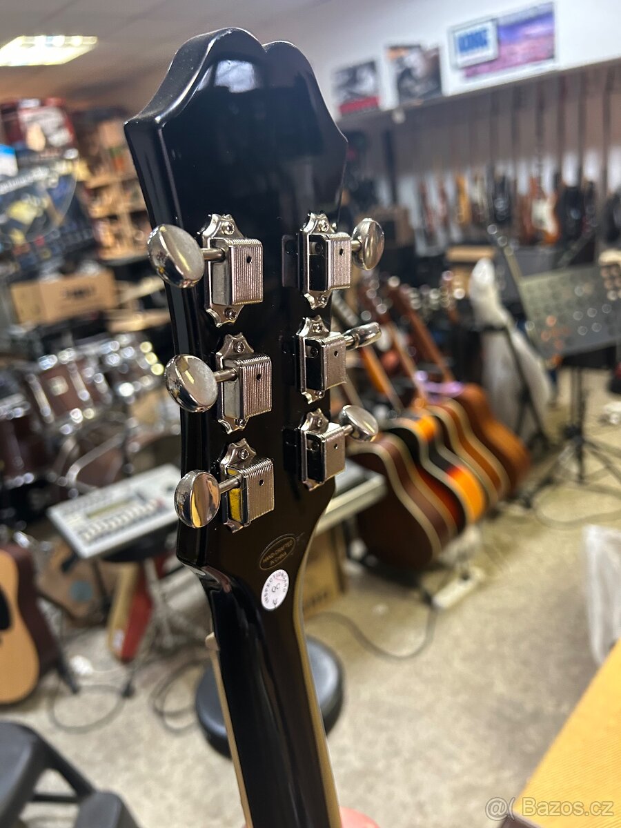 Hagstrom Super Viking a Epiphone Casino - 9