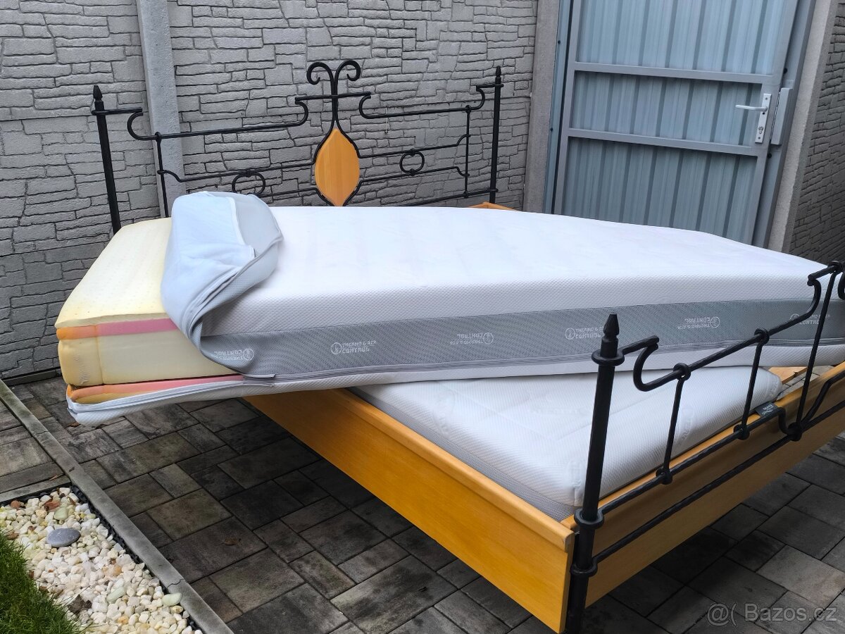 Prodám kovanou postel + Matrace Tencel 180cm x 200cm - 9