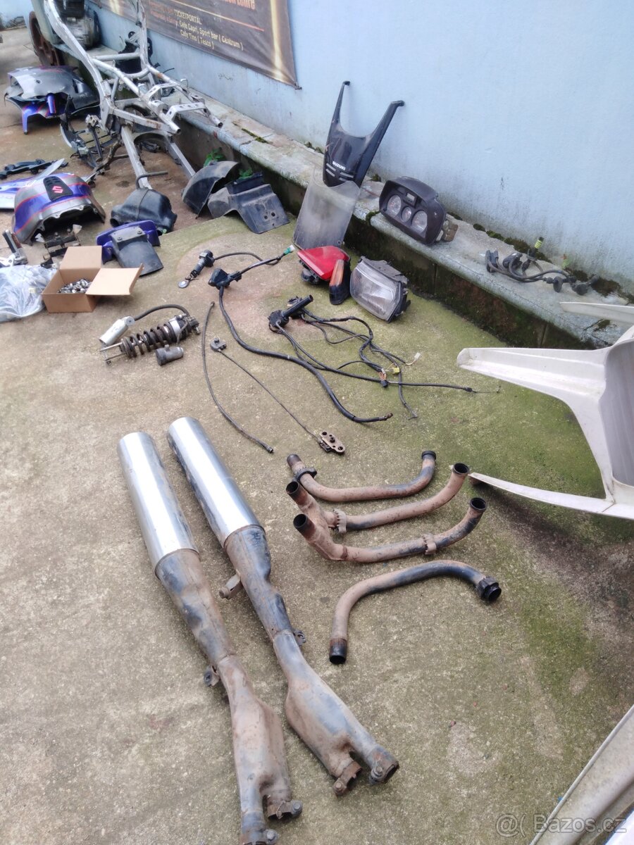 Suzuki gsxf 1100 - 9