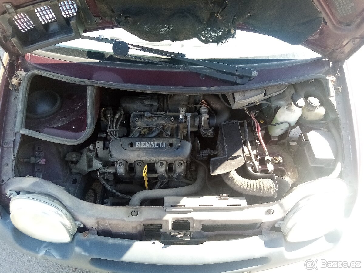 Renault twingo, 1.2 , 43 kw , r.v 2000 - 9
