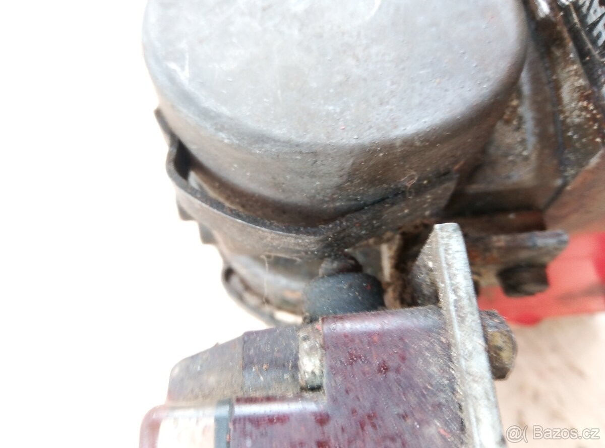 hydraulický rozvaděč - 9