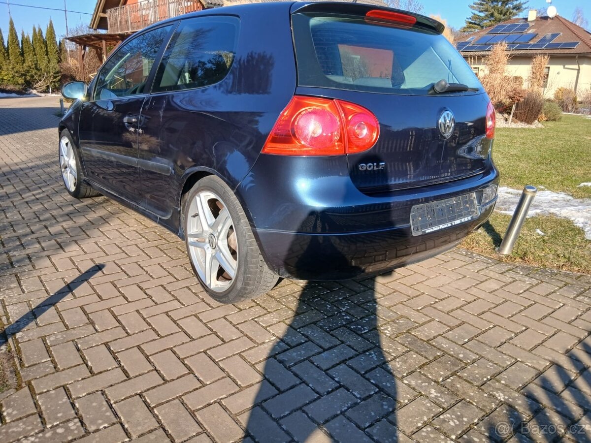 Volkswagen Golf - 9