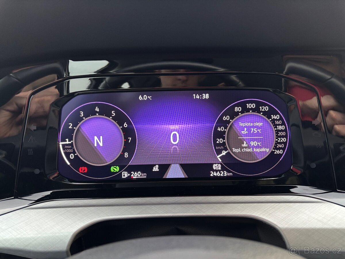 Volkswagen Golf 8 1.0 TSI 81kW Automat - 9