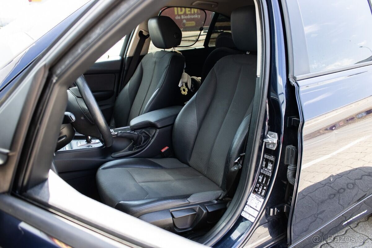 BMW 320i xDrive A/T, 135kW (2015) - 9