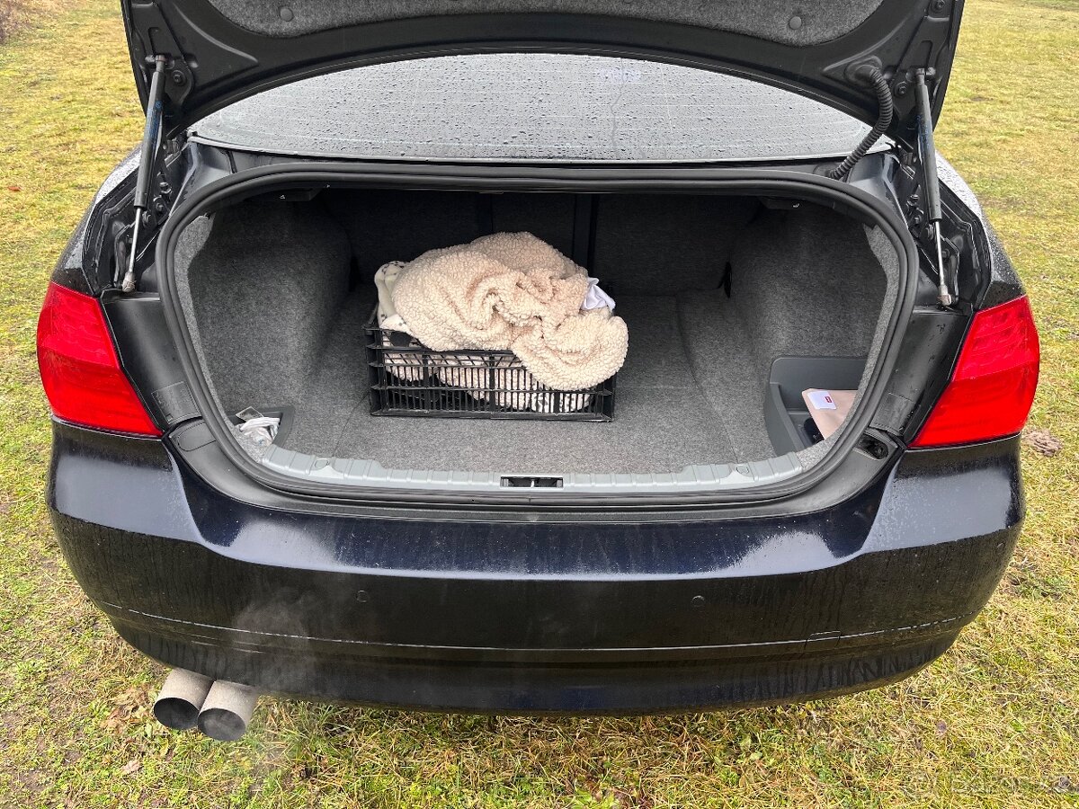 BMW E90 330i 2008 lci - 9
