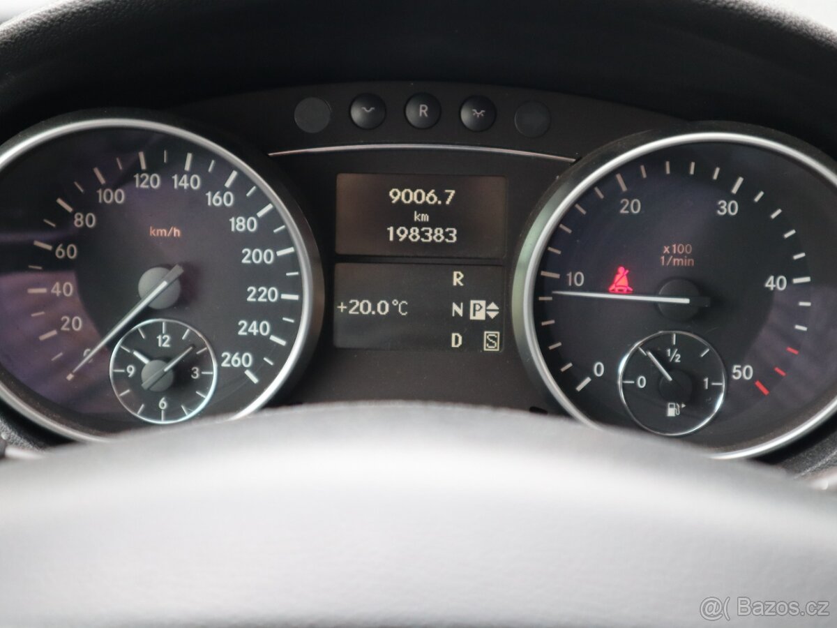 Mercedes-Benz Třídy M, 3,0 ML320 CDi Vzduch, Kamera - 9