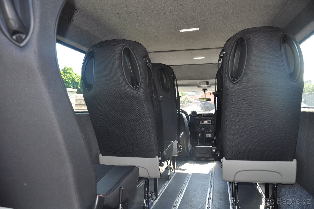 Land Rover DEFENDER, 2014, 24 000 km, expediční, speciál - 9