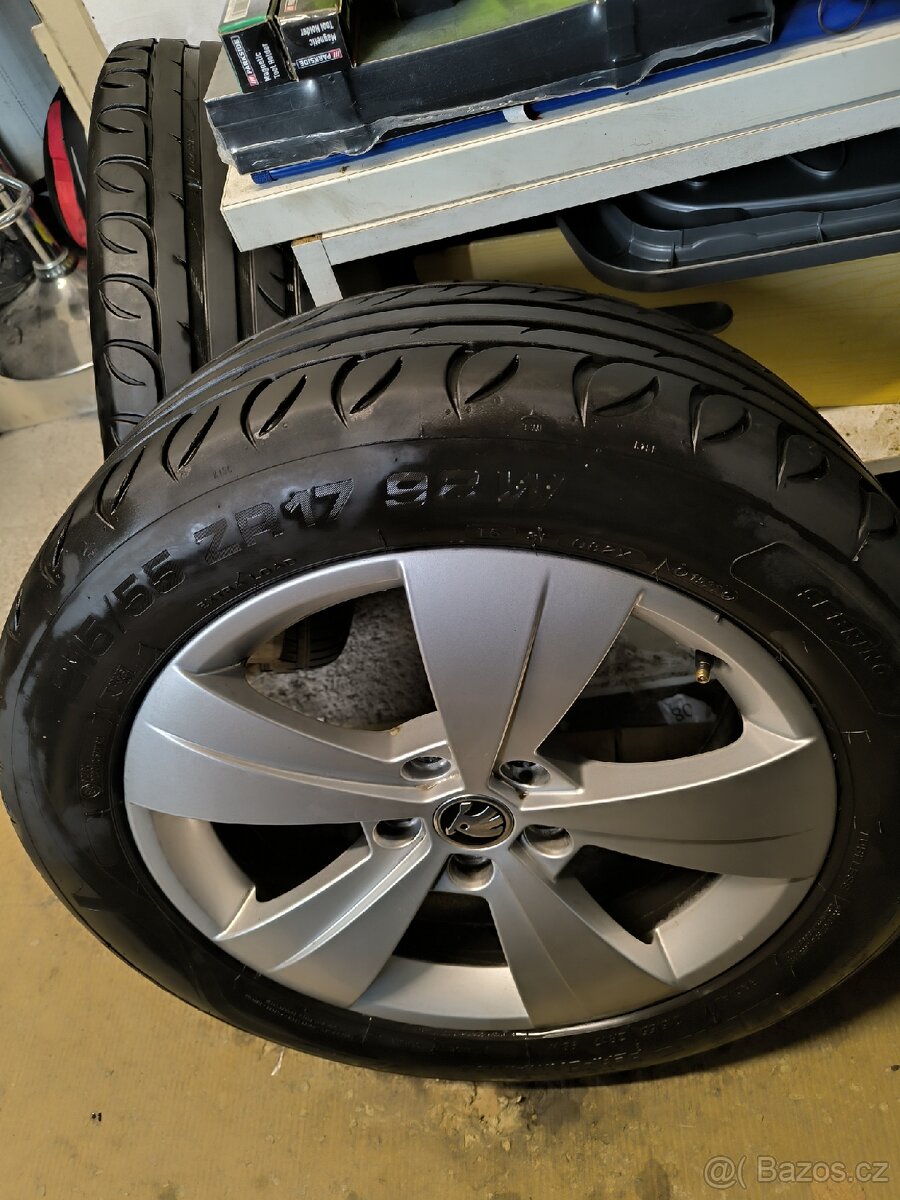 ALU kola Škoda Superb 5x112 r17 Originál, pneu 6mm - 9