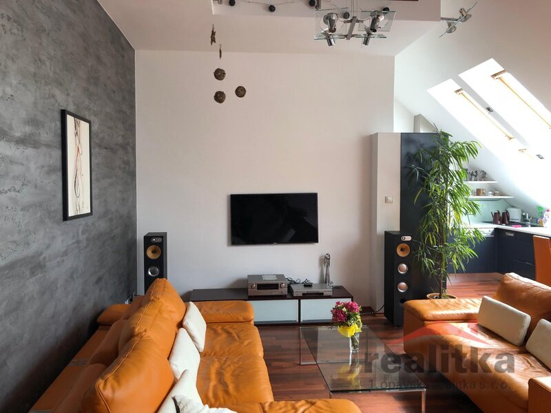 Prodej krásného, mezonetového bytu 3+kk, 130m2, se zahradou - 9