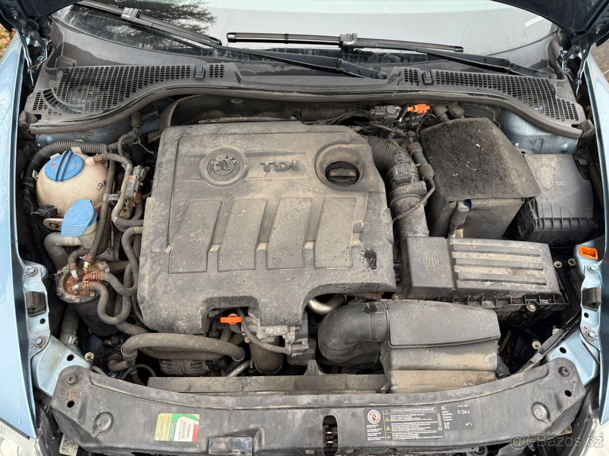 Škoda octavia 2 facelift 1.6tdi 77kw - 9