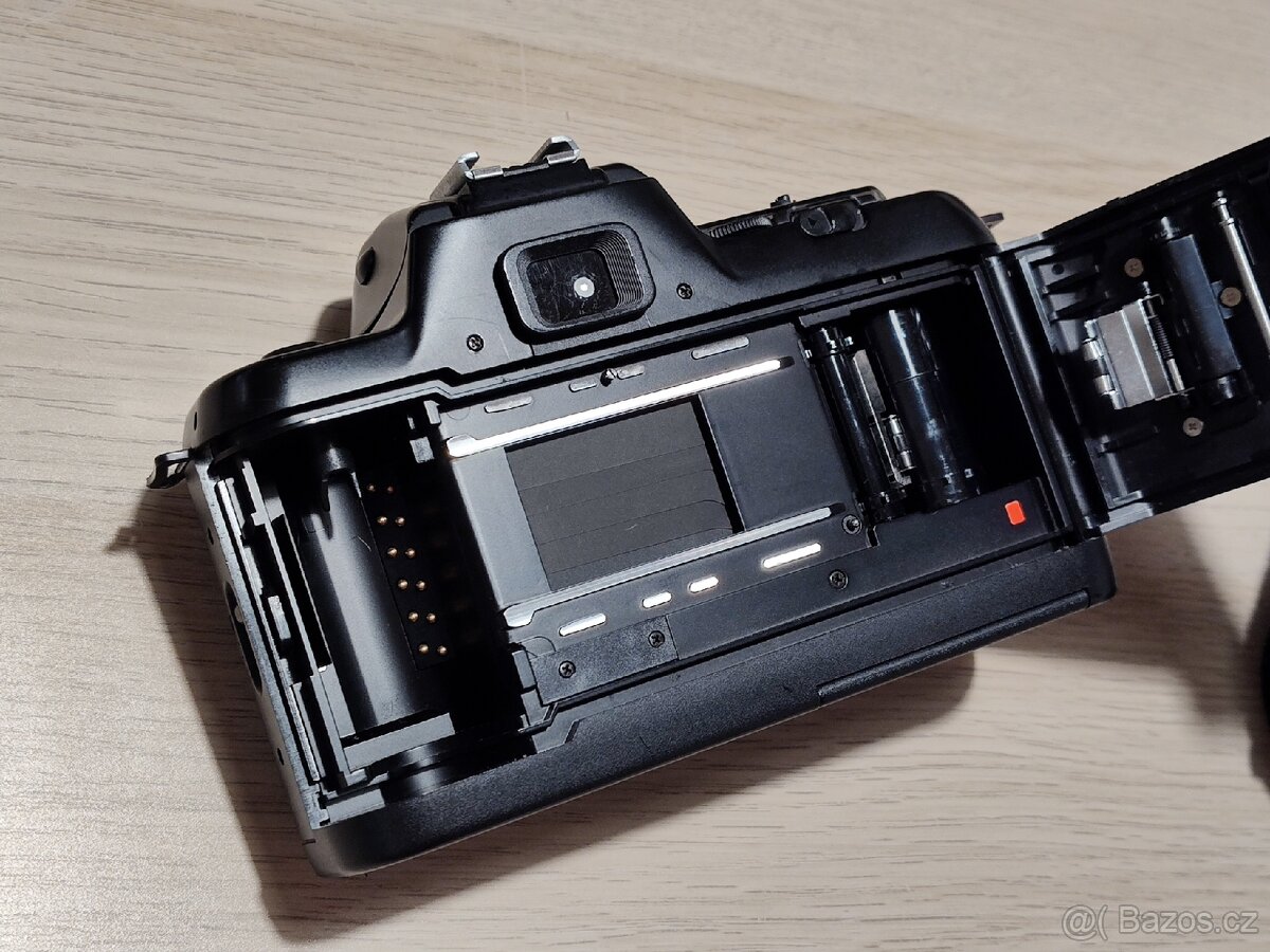 REZERVACE / Kinofilm zrcadlovka Nikon F401 + Tamron 28-200 - 9