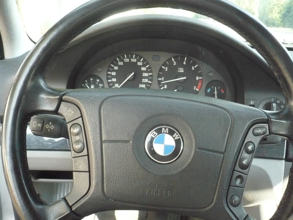 BMW 523 i 1.MAJITEL,SERVISKA - 9
