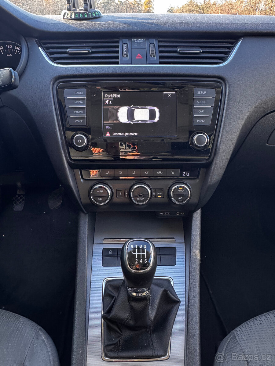 Octavia, 1,2 TSi 77kW webasto, panorama - 9