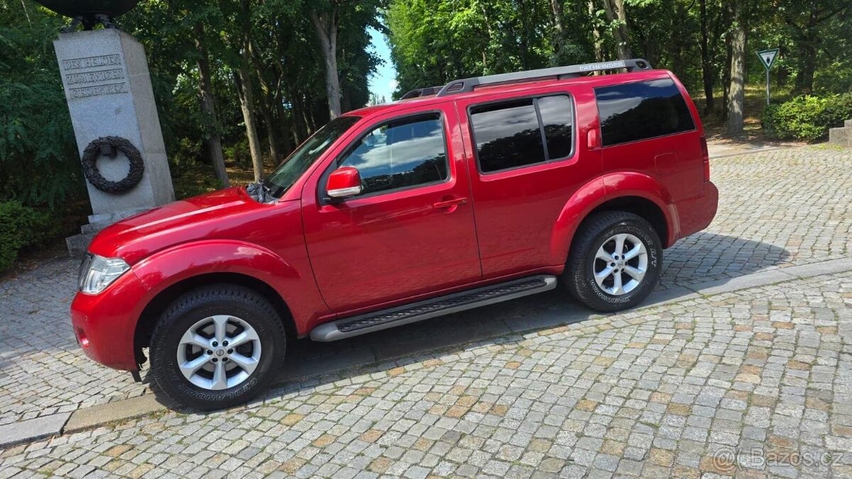 Nissan Pathfinder 2.5 dCi SE 140kw - 9