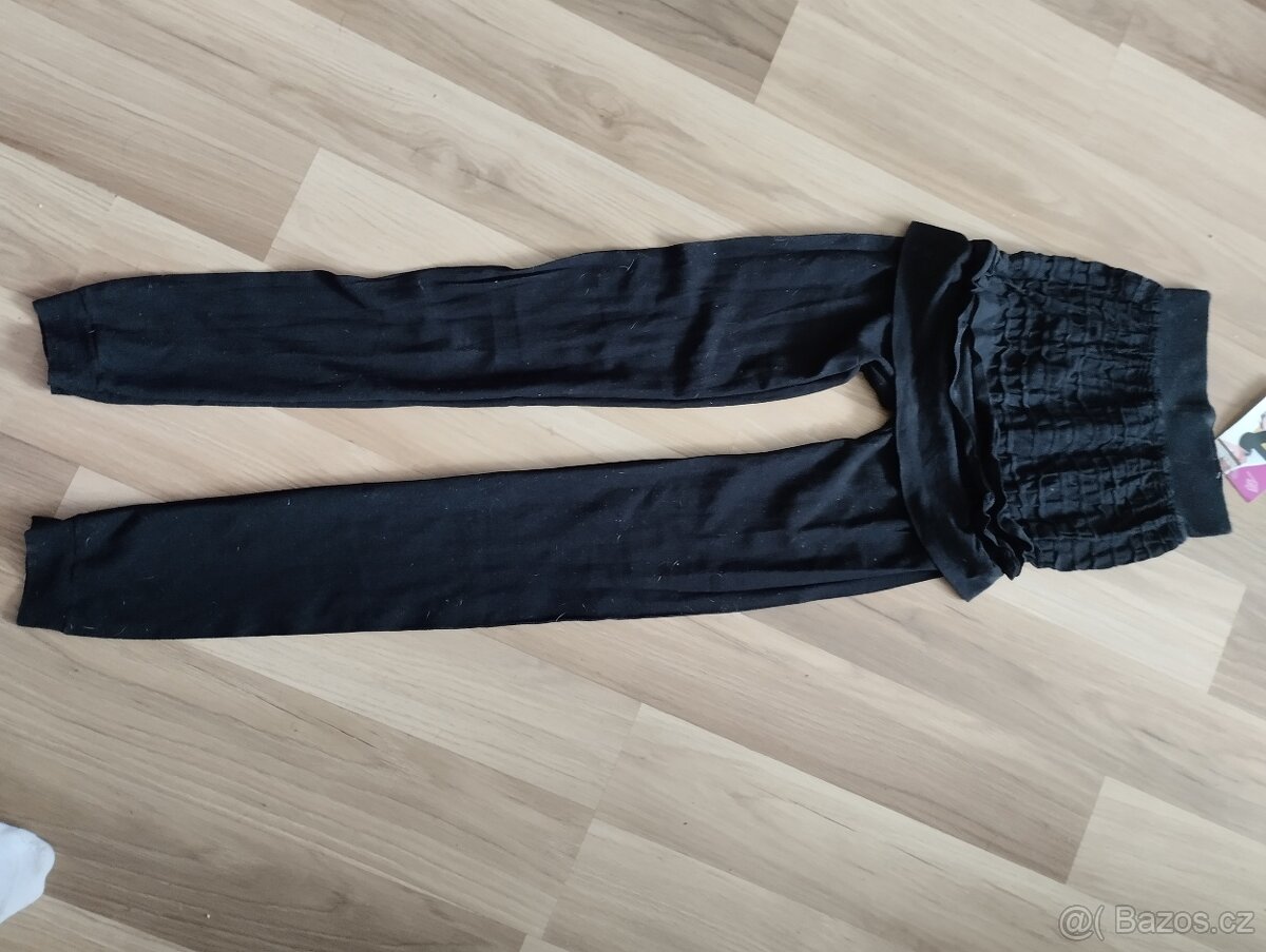 Nové elastické černé kalhoty s vyšitou sukýnkou - 9