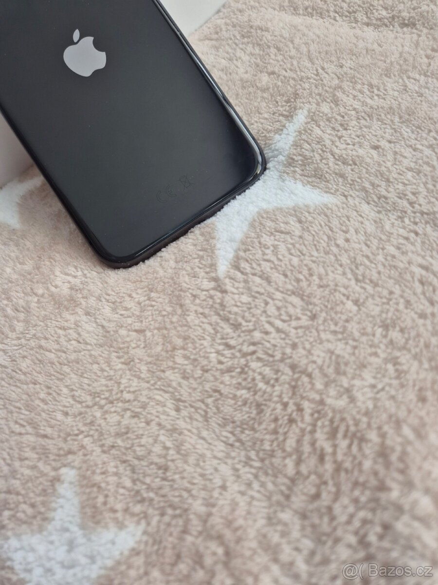 iPhone 11 128gb stav baterie 94% - 9