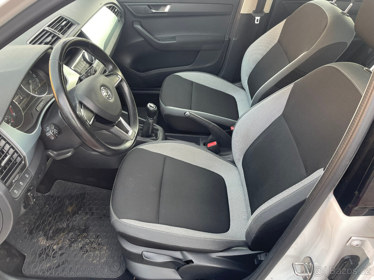 Škoda Fabia 1.0 Mpi, serviska, r.v. 2015 - 9